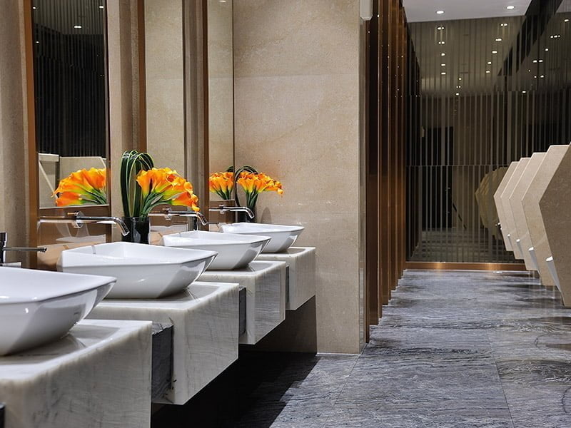 The Benefits of Automatic Soap Dispensers for High-Traffic Restrooms